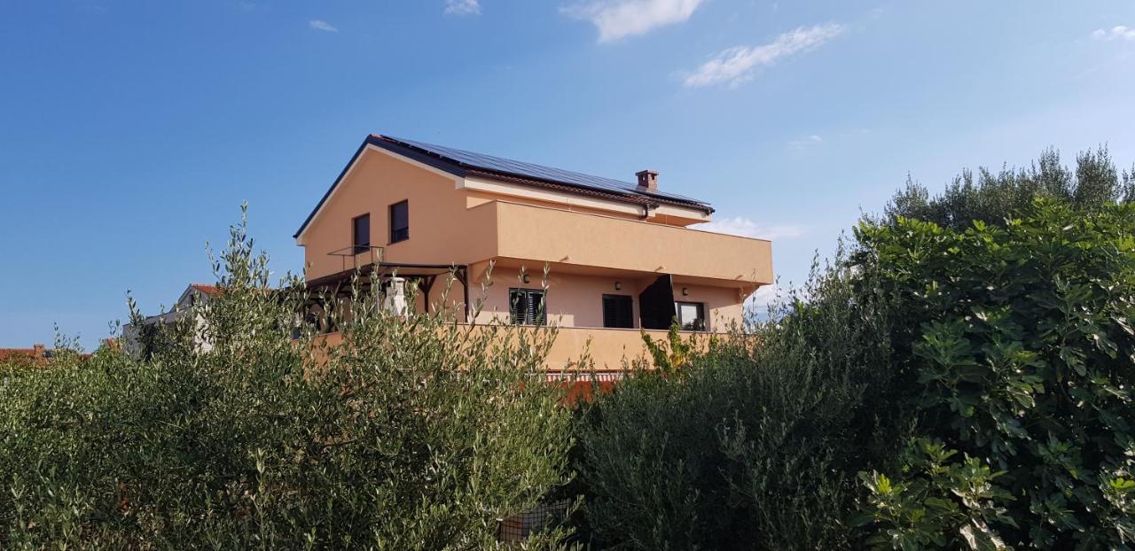 Apartmani Zem, Krk Krk Town Zewnętrze zdjęcie
