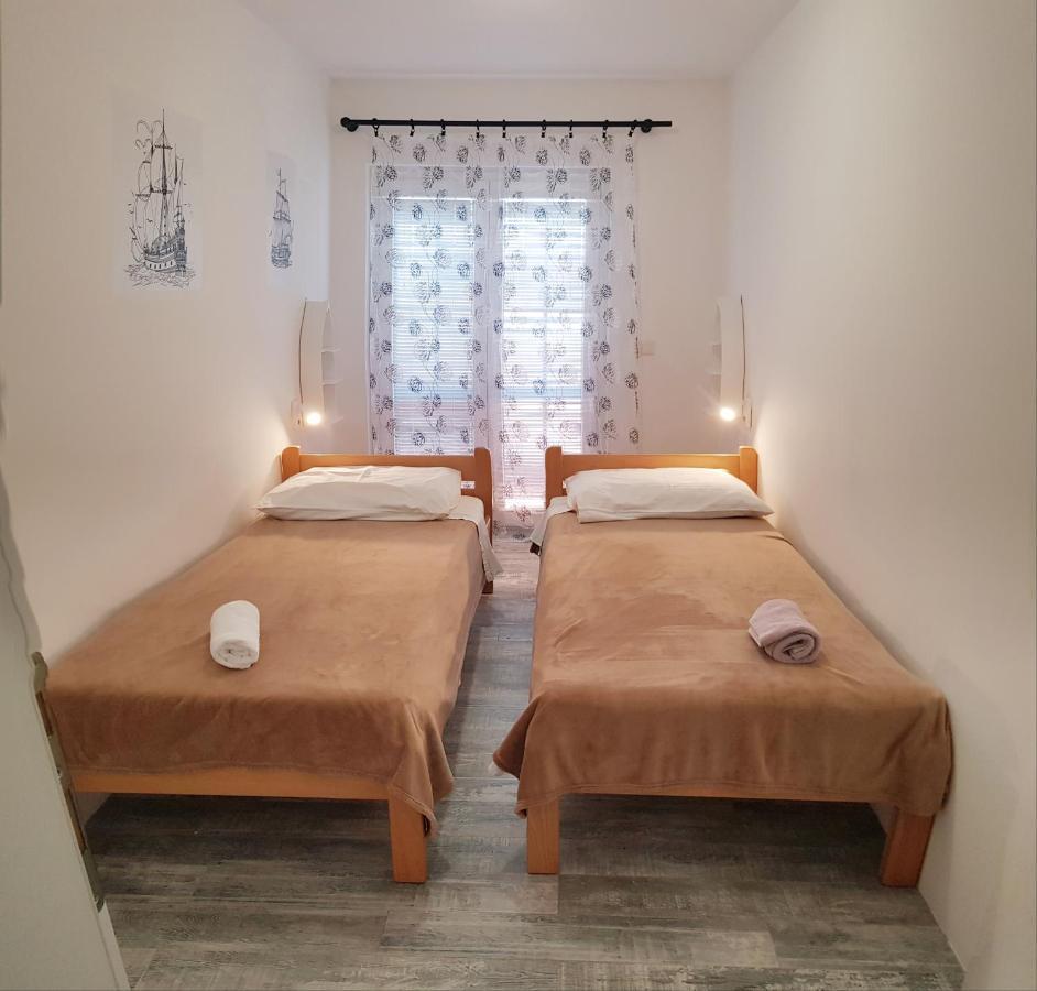 Apartmani Zem, Krk Krk Town Zewnętrze zdjęcie